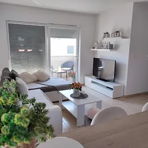 Apartament Nina, Pula