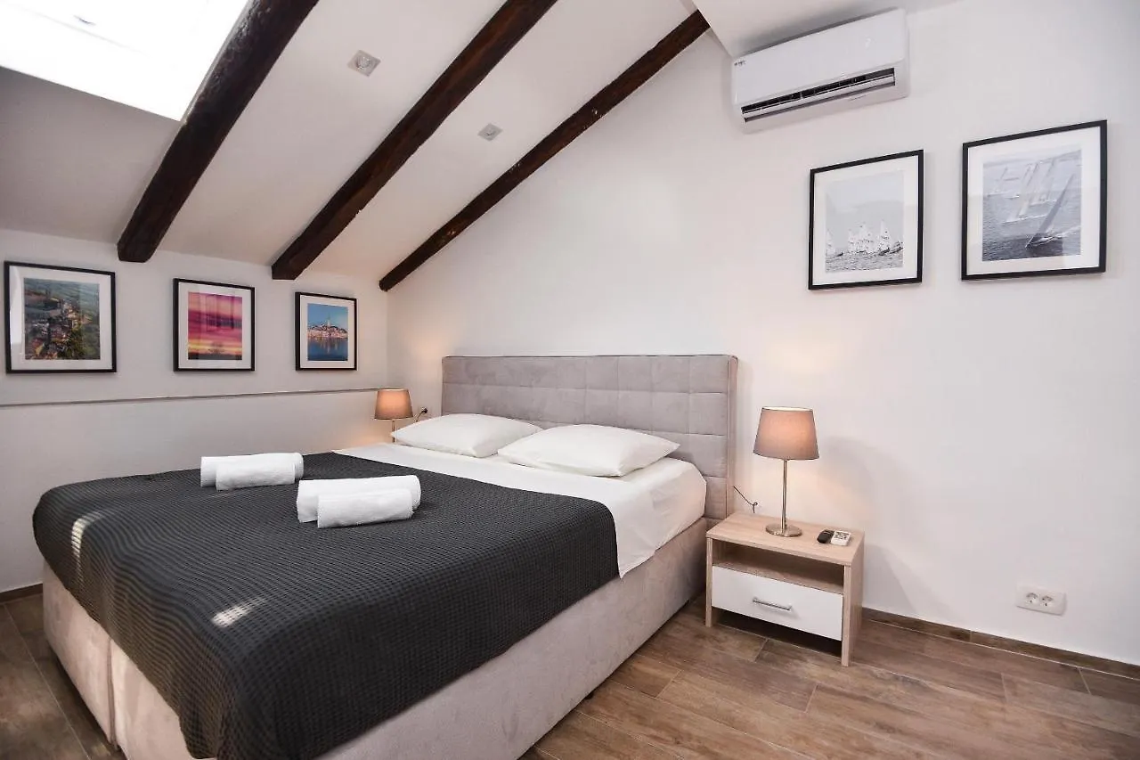 Apartment Old Town Rooms 1 Pula